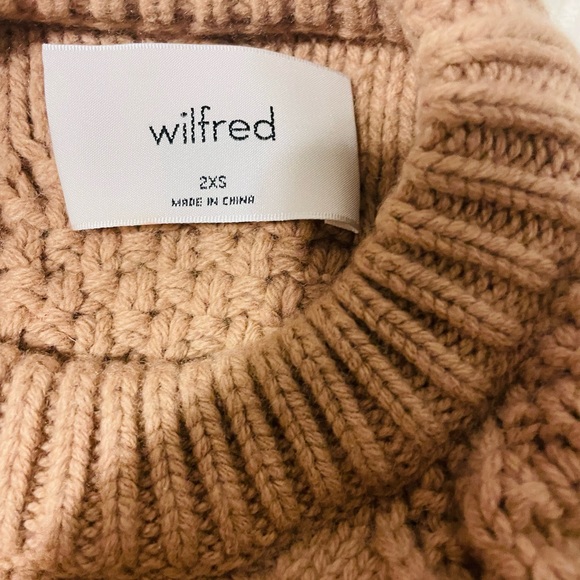 Aritzia Wilfred Melissa Sweater Relaxed cable-knit sweater - Picture 3 of 10